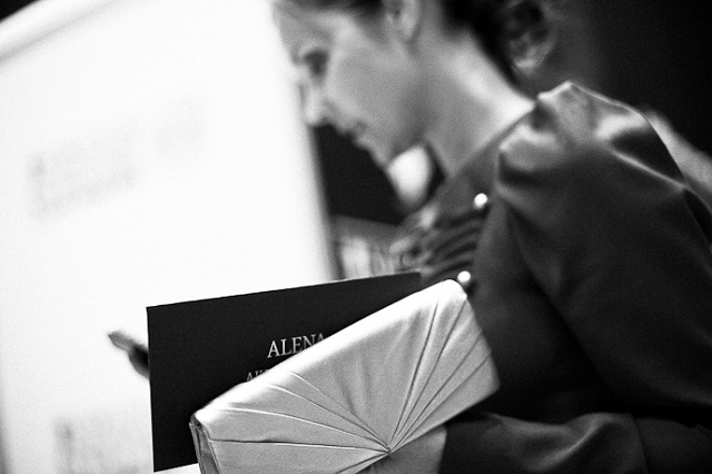 Показ Alena Akhmadullina весна-лето 2013: backstage