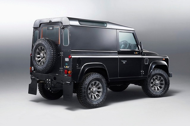 Land Rover выпустит в России спецверсию Defender LXV