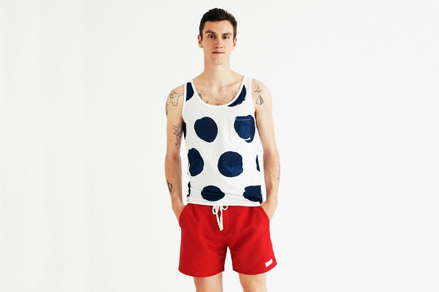 Марка Saturdays NYC выпустила лукбук летней коллекции одежды