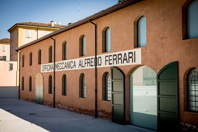 Новый музей Casa Enzo Ferrari в Италии
