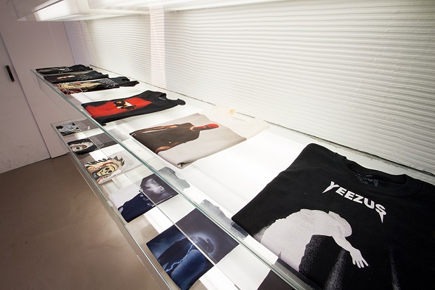 Канье Уэст открывает временный магазин Yeezus Tour Pop-Up Shop