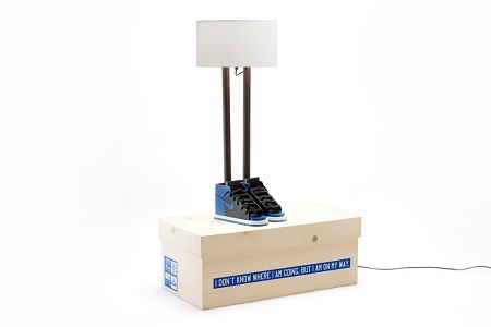 Лампа “6ft 6in” Black/Royal Blue от студии Grotesk x Case Studyo