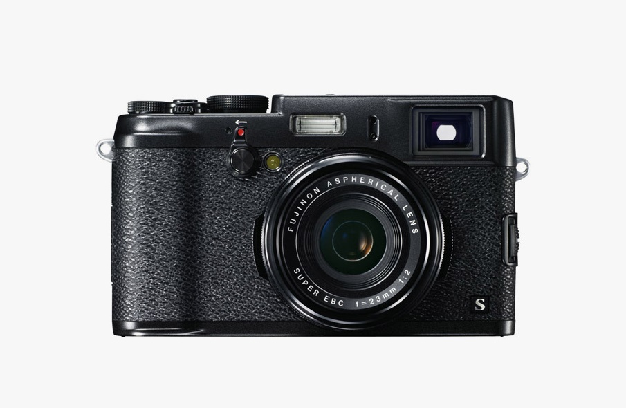 Представлена черная версия камеры Fujifilm X100S