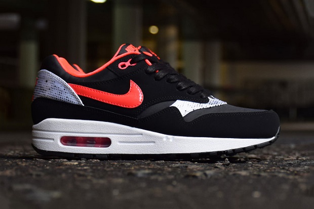 Кроссовки Nike WMNS Air Max 1 “Queen of Hearts”