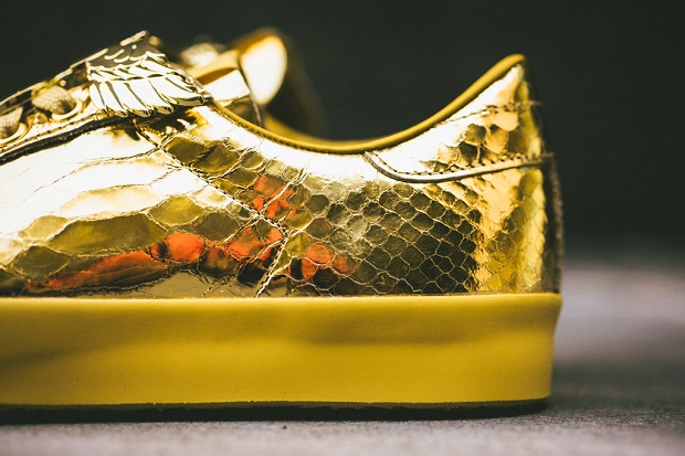 Кеды JS Rod Laver “Gold Foil” от adidas Originals by Jeremy Scott Весна 2014