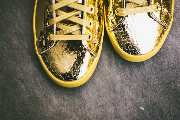 Кеды JS Rod Laver “Gold Foil” от adidas Originals by Jeremy Scott Весна 2014