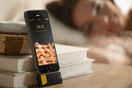 Компания Oscar Mayer разработала будильник с запахом бекона для iPhone