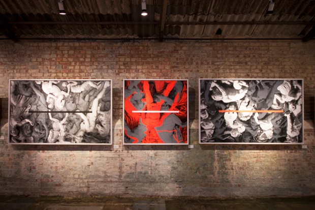 Выставка CYRCLE. “OVERTHRONE: Pooring Reign” в Лондоне