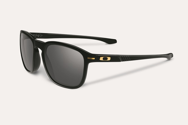 Солнцезащитные очки Oakley Shaun White Enduro