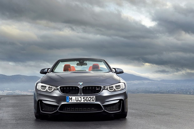 BMW запускает заряженный кабриолет M4 Convertible 2015