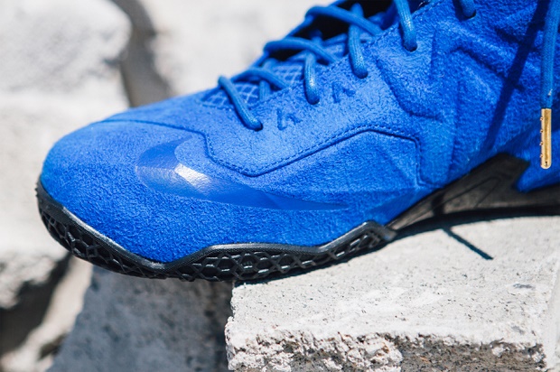 Кроссовки Nike LeBron 11 EXT “Blue Suede”