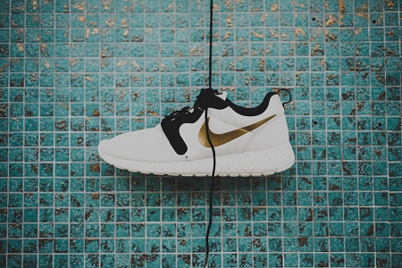 Кроссовки Nike Roshe Run Hyperfuse “Gold Hypervenom”