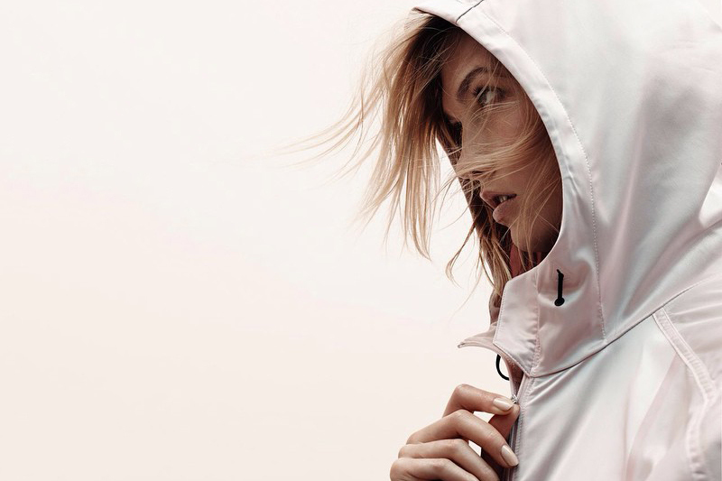 Карли Клосс в рекламной кампании коллекции Nike x Pedro Lourenço