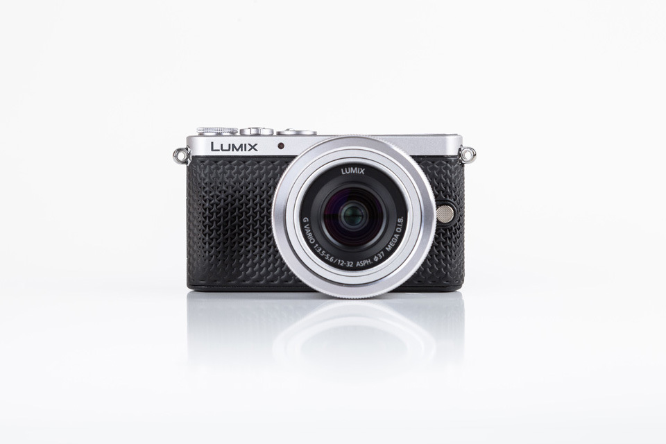 Компания Panasonic разработала 3D-печатные чехлы для фотокамер Lumix