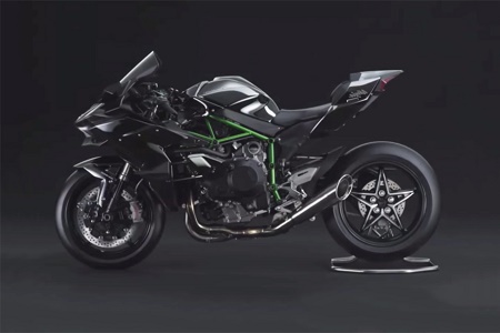 Представлен мотоцикл Kawasaki Ninja H2R 2015