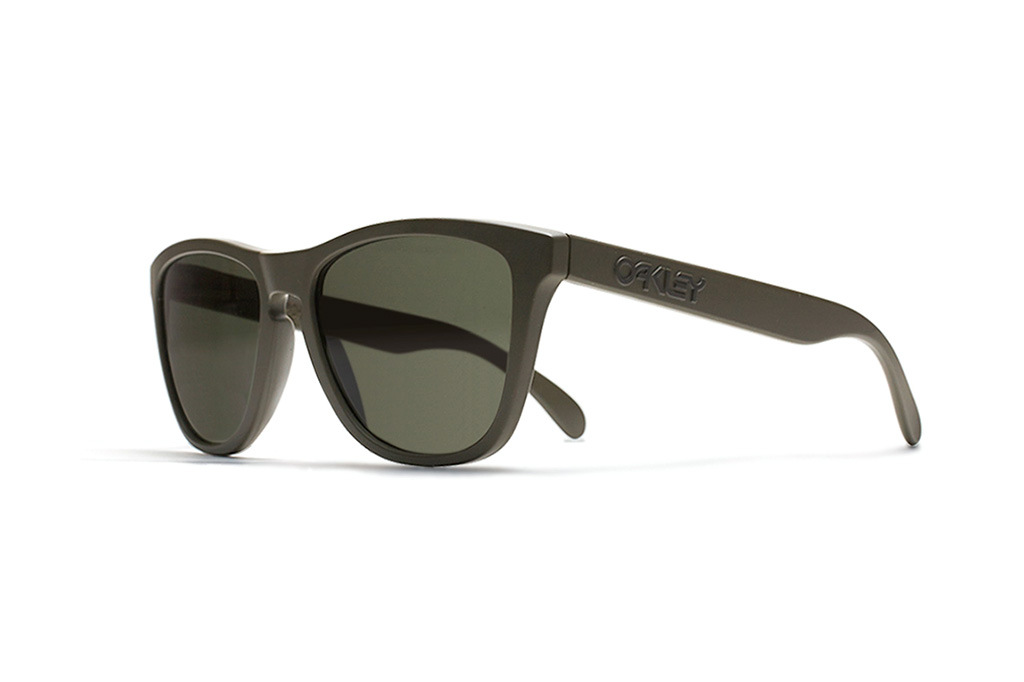 Солнцезащитные очки the POOL aoyama x Oakley Frogskins Matte Moss “OLIVE”