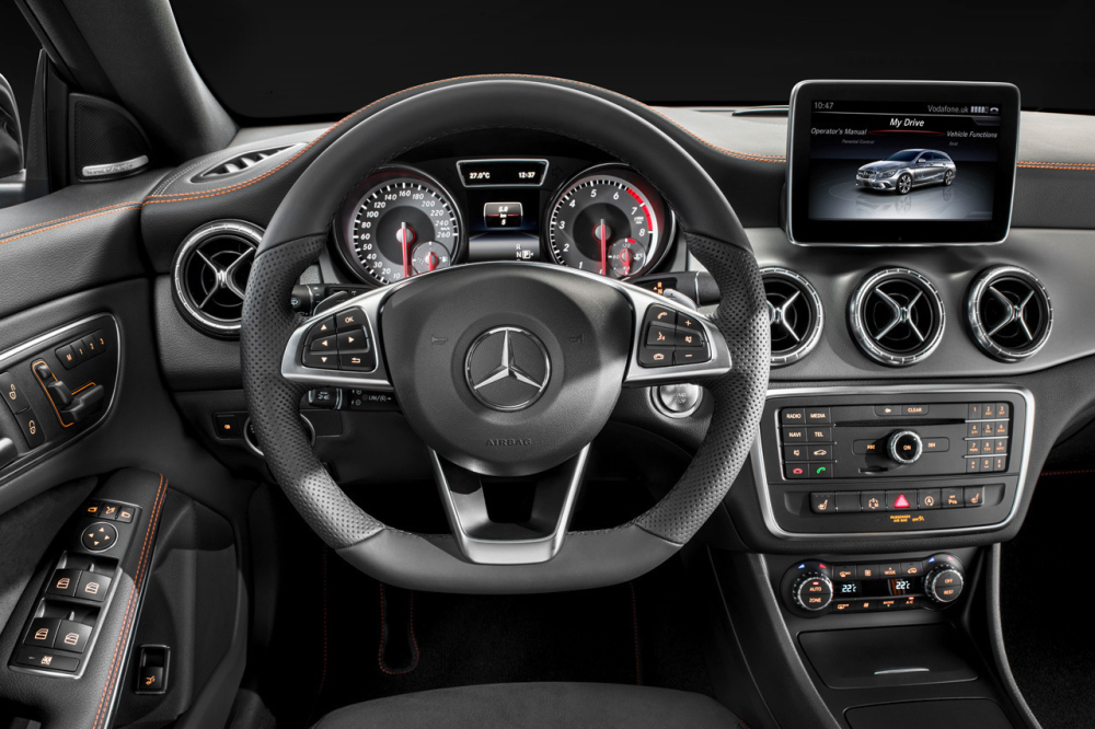Mercedes-Benz представил универсал-купе CLA Shooting Brake