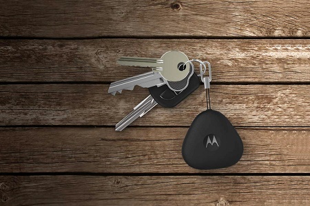 Motorola представила «умный брелок» — Motorola Keylink