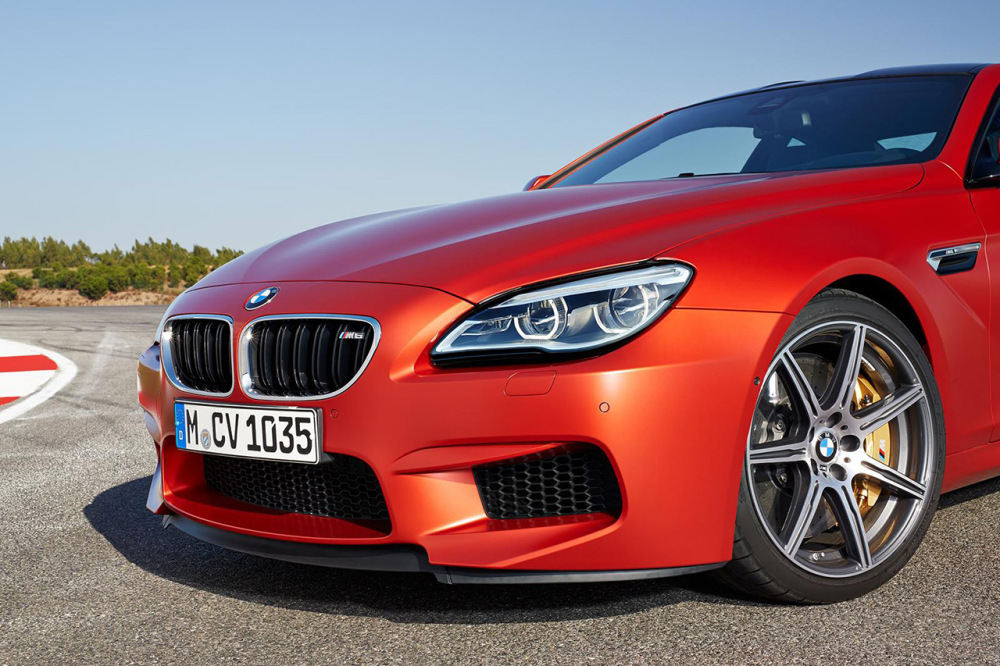 Спорткупе BMW M6 2015 модельного года