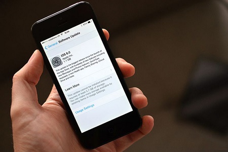 Apple обвинили в сокрытии информации о реальном размере iOS 8