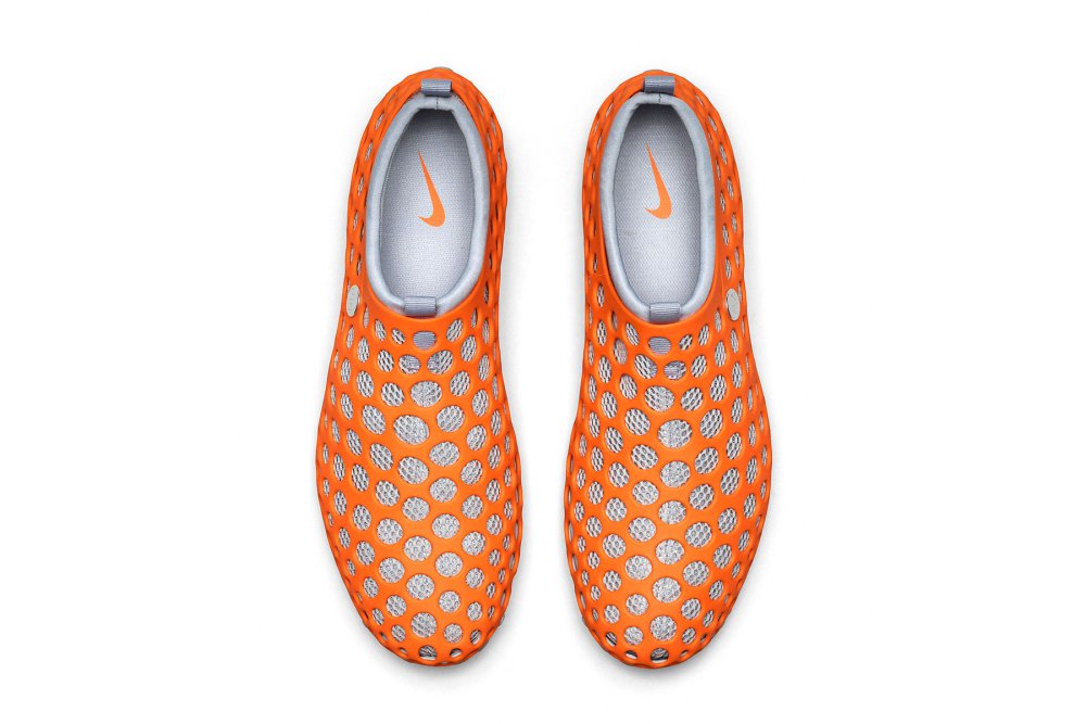 Марк Ньюсон создал кроссовки Nike в стиле чехлов для iPhone 5c