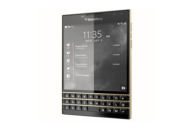 Представлен смартфон ограниченной серии Blackberry Passport "Black and Gold"