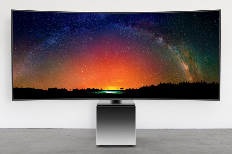 Samsung совместно с Ивом Бехаром представили 82-дюймовый телевизор SW9 Ultra-HD
