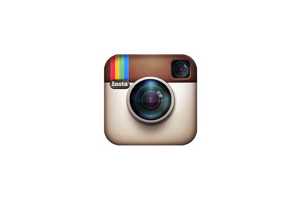 Instagram начал тестировать рекламные галереи из нескольких фотографий
