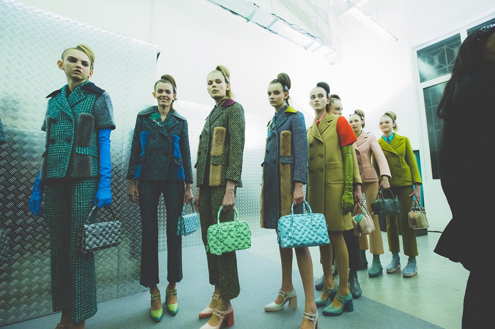 Коллекция женской одежды Prada Осень 2015