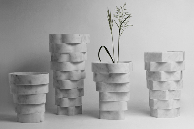 Мраморные вазы Little Gerla от Паоло Улиана и Морелло Ратти