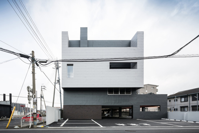 Современный проект COMPLEX от Kouichi Kimura Architects