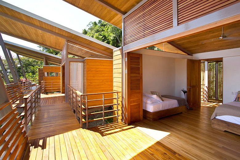 Дом Casa Flotanta в тропическом лесу над Тихим океаном в Коста-Рике