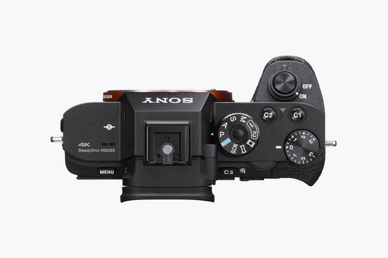 Sony a7R II: полнокадровая «беззеркалка» с 42-Мп датчиком и функцией записи 4K-видео
