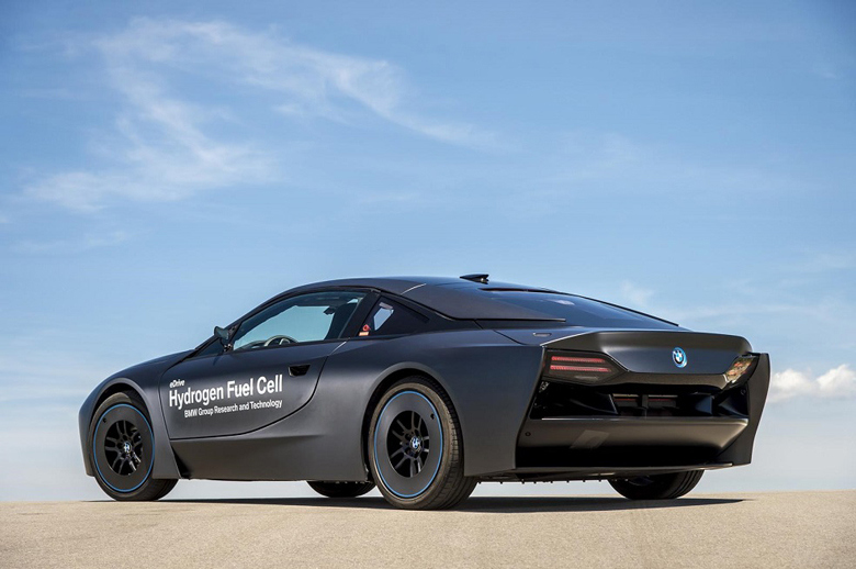 BMW презентовала модель i8 на топливных элементах