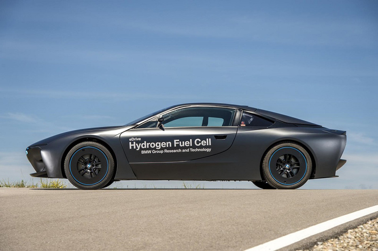 BMW презентовала модель i8 на топливных элементах