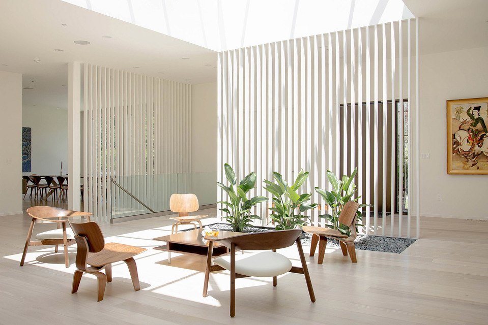 Meadow House от Office Mian Ye: сочетание внешнего пространства с уютным интерьером