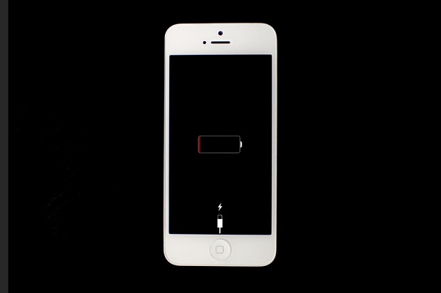 Новая батарея для iPhone: неделя без подзарядки