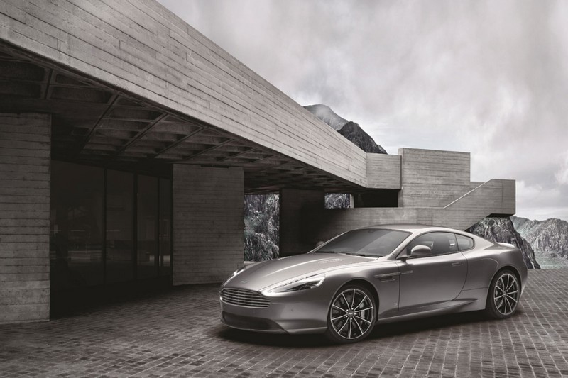 Aston Martin представила спорт-купе DB9 GT Bond Edition
