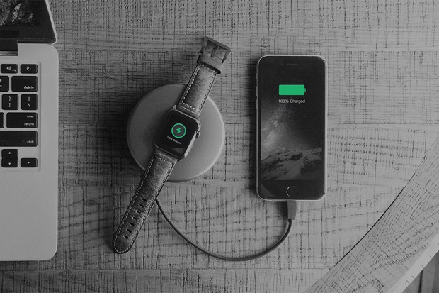 Универсальная зарядка Nomad Pod Pro для Apple Watch и iPhone