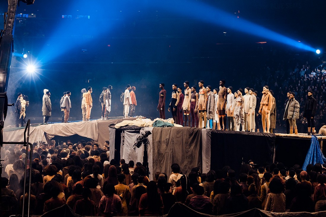 Показ новой коллекции Канье Уэста Yeezy Season 3 в Madison Square Garden