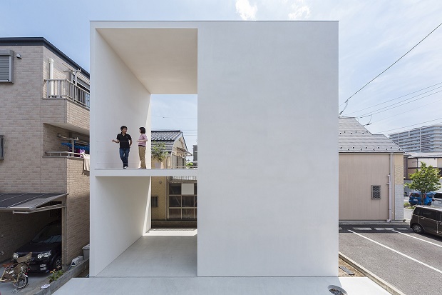 Такуро Ямамото разработал минималистский дом в пригороде Токио