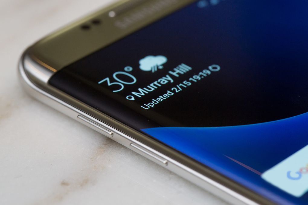 Стартовали продажи Samsung Galaxy S7 и S7 Edge
