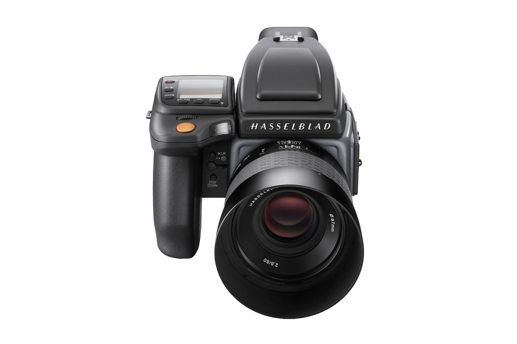 Hasselblad представила среднеформатные камеры H6D-100c и H6D-50c