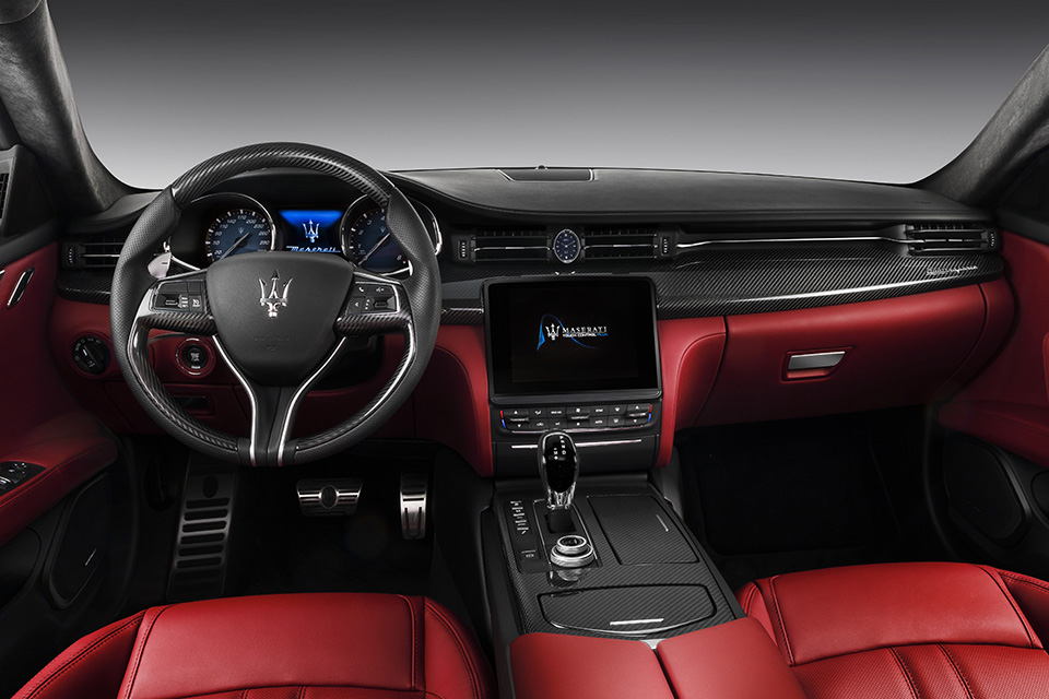 Maserati обновил спортивный автомобиль Quattroporte