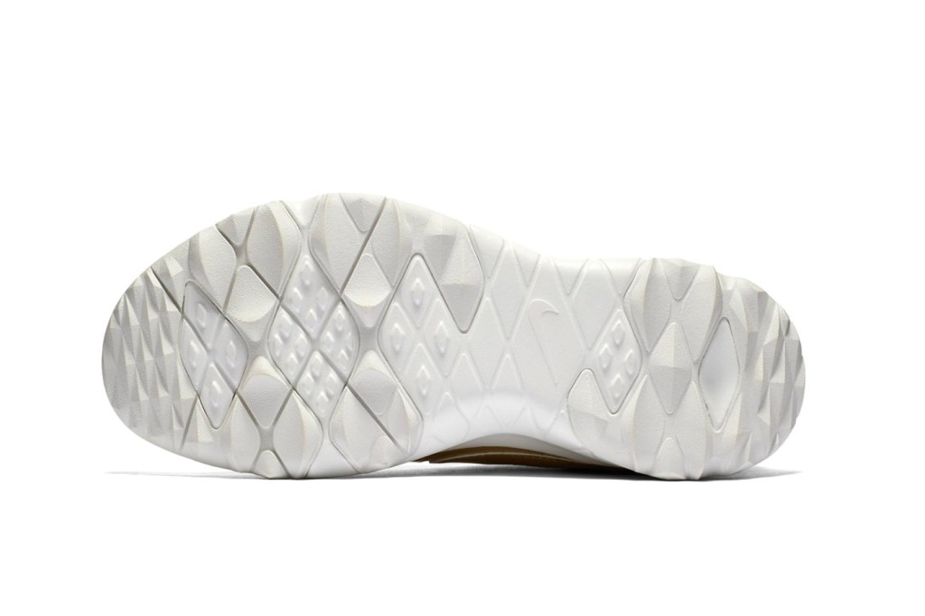 Nike недавно представили наиболее стильную и легкую обувь для гольфа