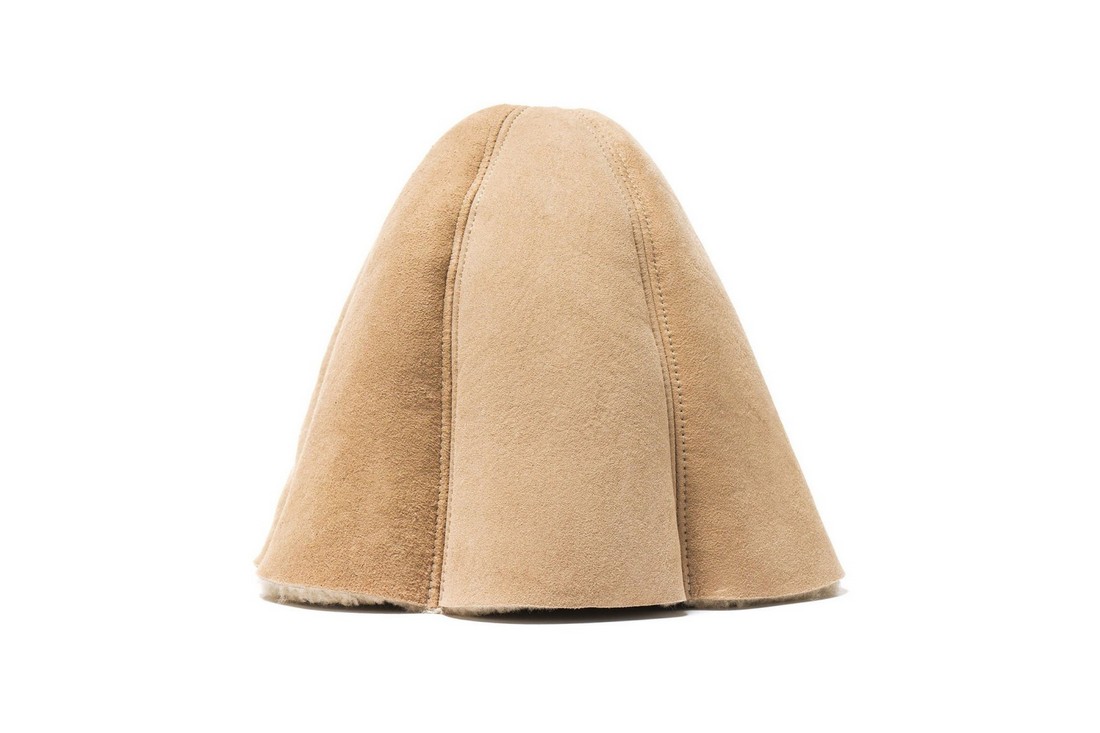 Hender Scheme представляют Mouton Tulip Hat по цене $ 350 долларов США