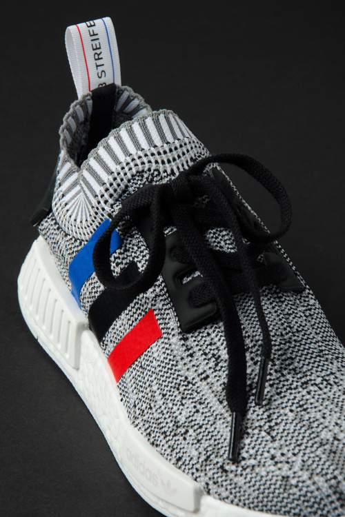 Пристальный взгляд на кроссовки NMD_R1 «Tri-Color» от adidas Originals