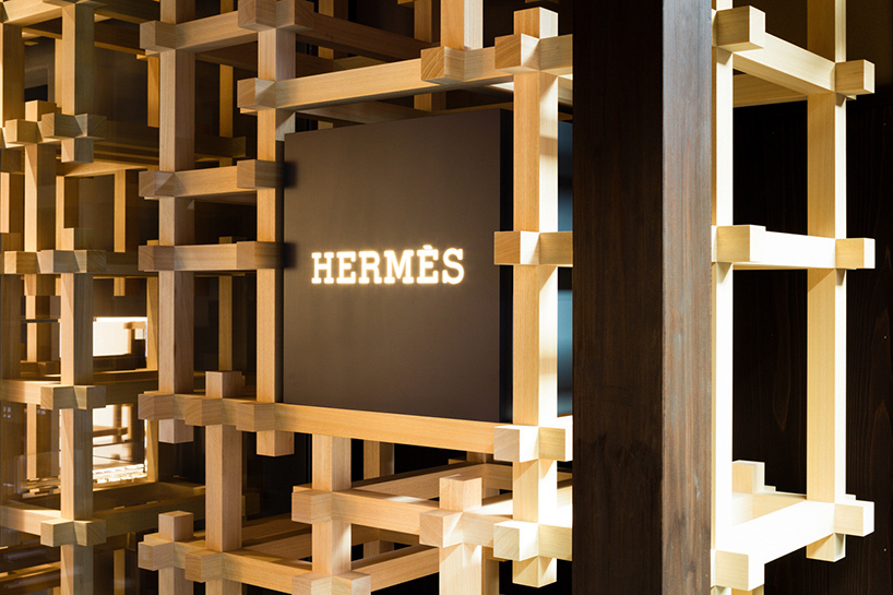 В честь 300-летия магазина Даймару в Киото появился pop-up бутик от Hermès