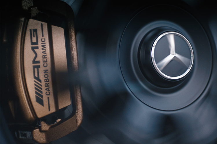 Заряженный седан Mercedes-AMG E63: названы европейские цены