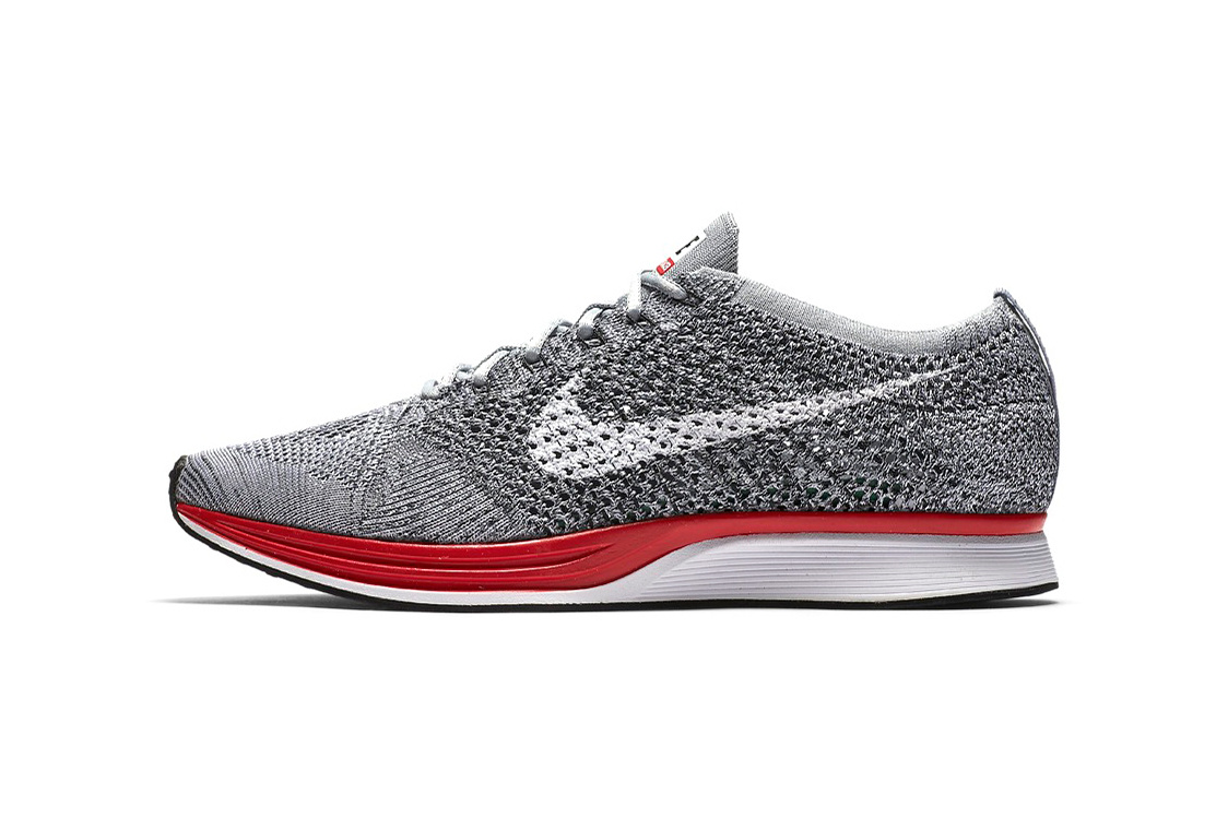 Кроссовки Nike Flyknit Racer в новой расцветке «Wolf Grey/Red»
